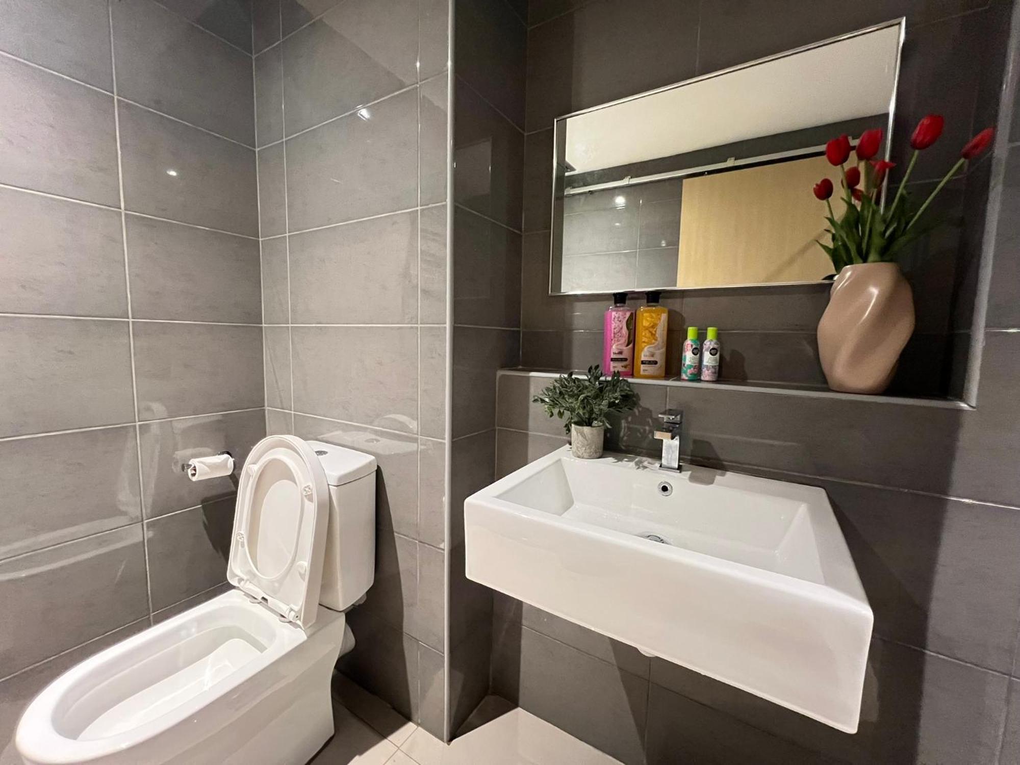 Oceanbay2 Seaview 6Pax Studio Netflix A-18-12 Kuantan Buitenkant foto